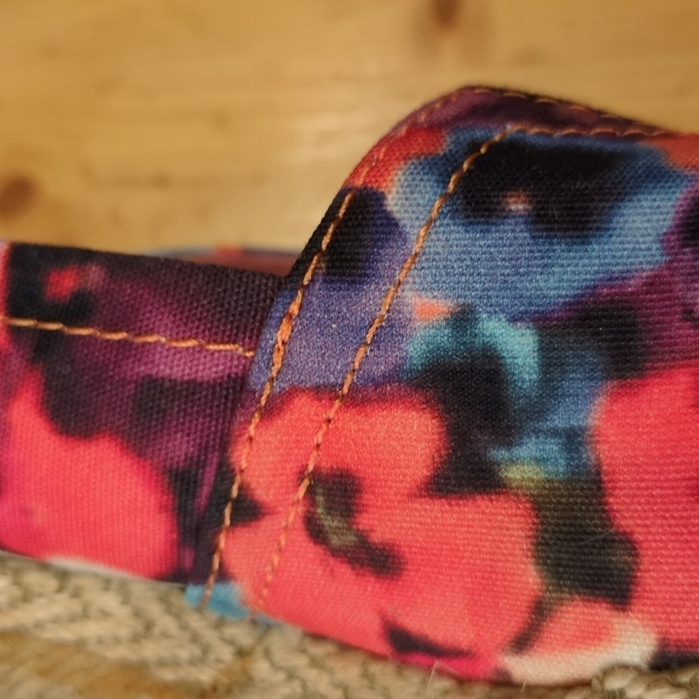 Step into Summer with Toms Oahu Espadrille: Perfect Blend of Style and Comfort - Picture 14 of 15